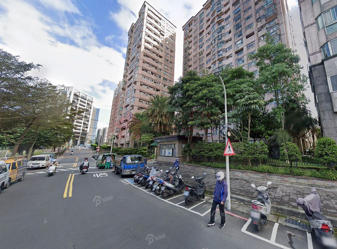 A10獨家專售「藍海名廈｜高樓景觀陽台大套房」