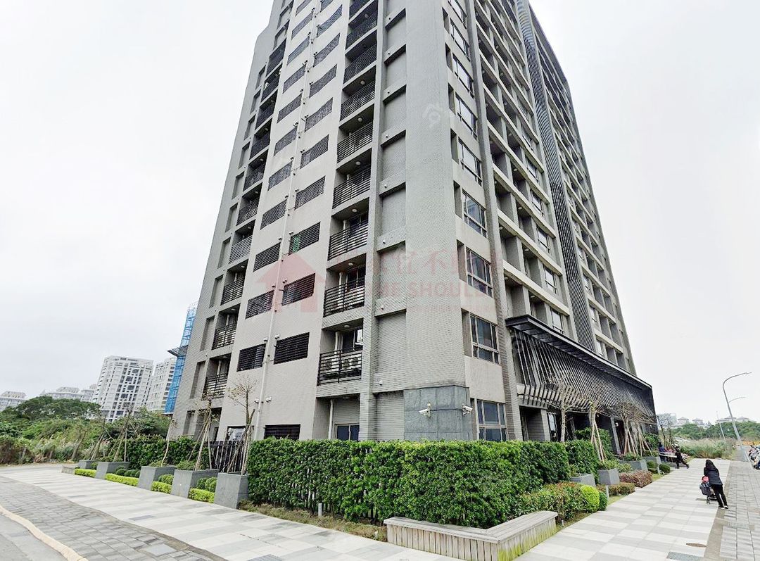 專售｜天琴｜輕軌公園旁綠意盎然三房